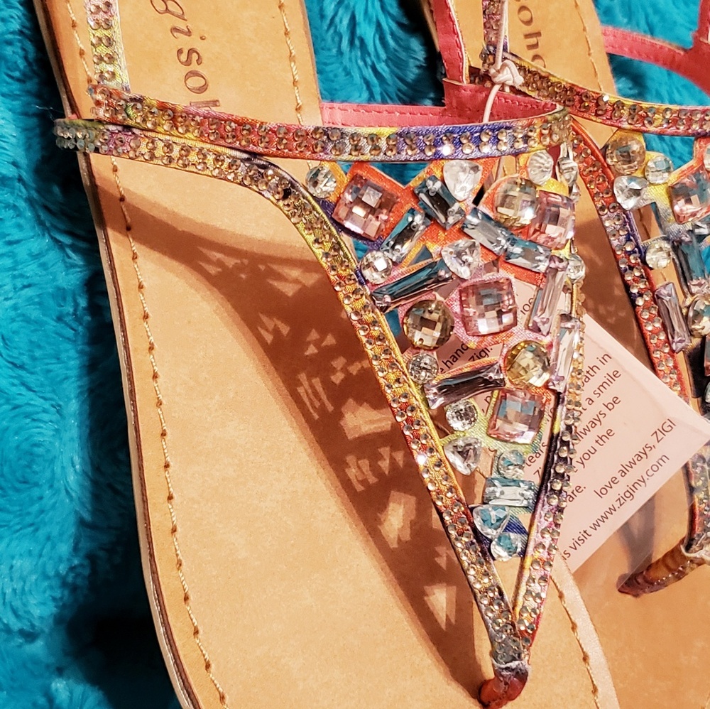 Adorable summer flats